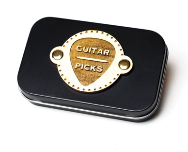 Deluxe Guitar Picks Badge Pick Tin